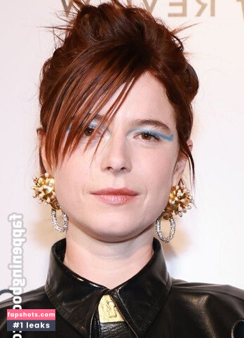 Jessie Buckley Nude Leaks OnlyFans Photos #49 - LeakJerk