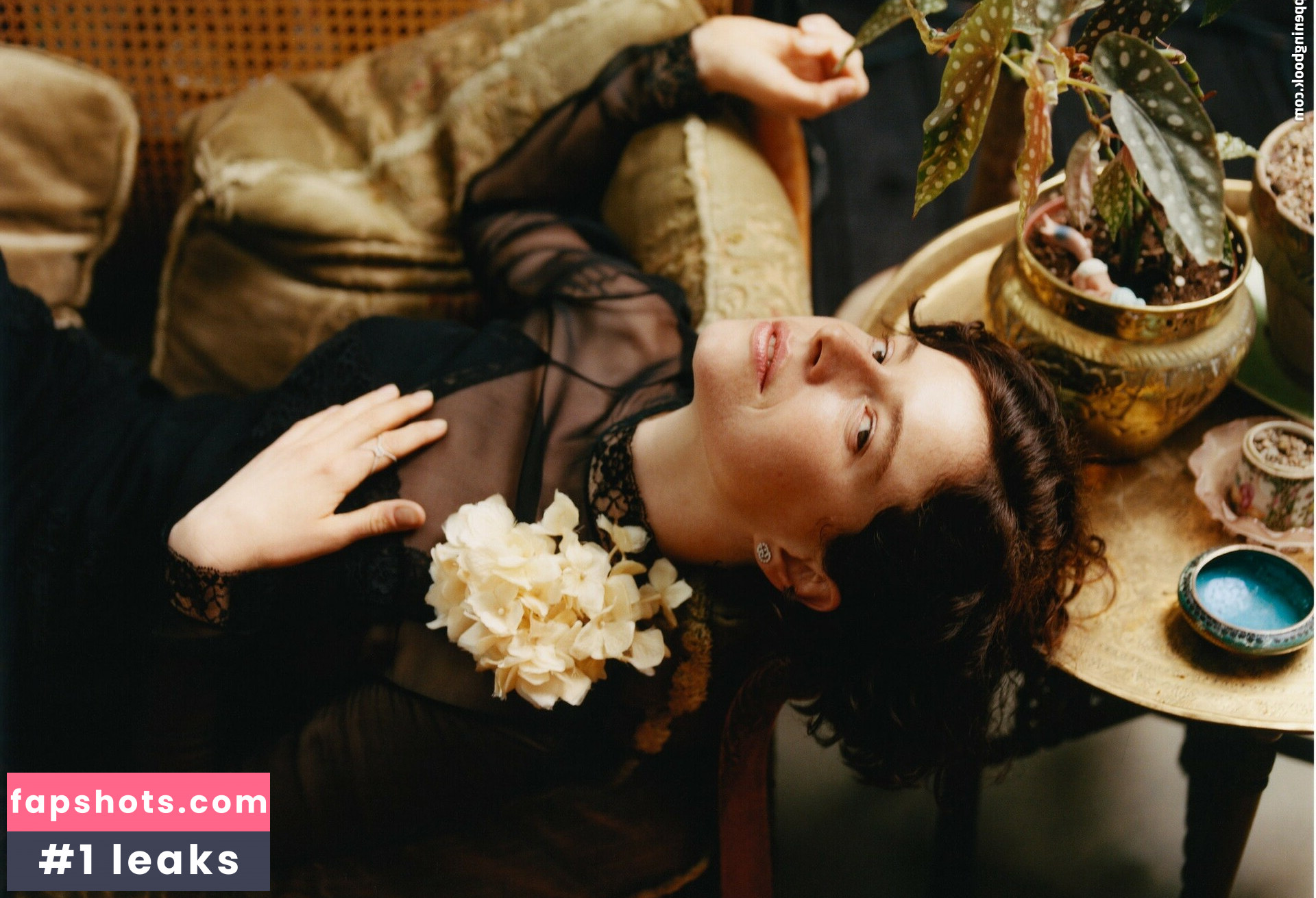 Jessie Buckley gallery photo #6