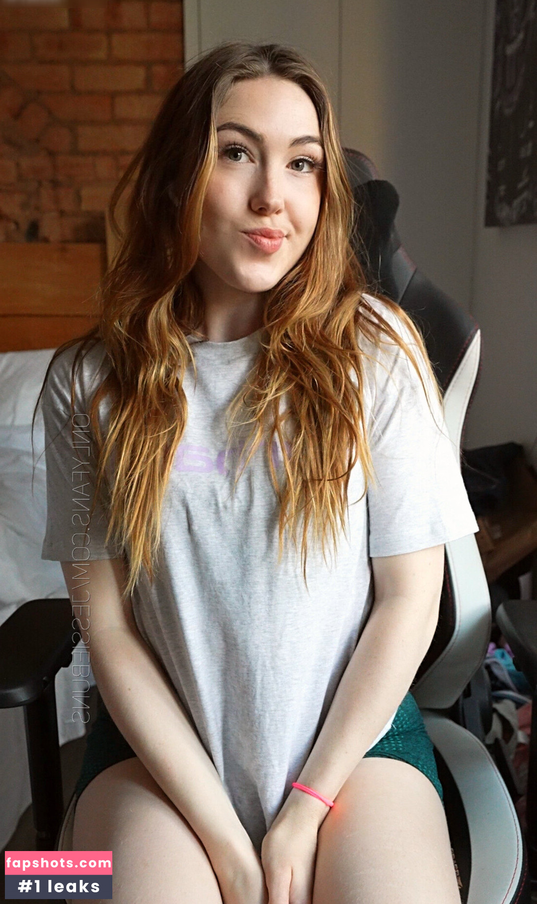 Jessie Buns gallery photo #101