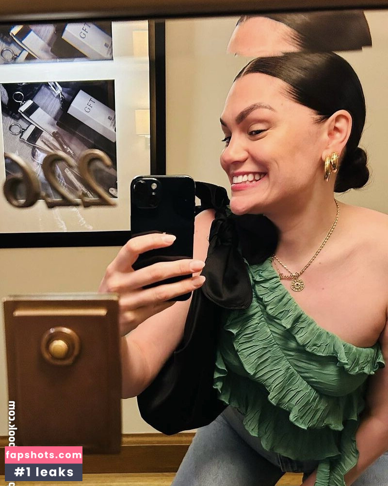 Jessie J gallery photo #114