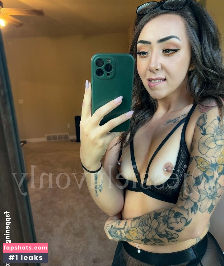 Jessie Luvonly gallery photo #4