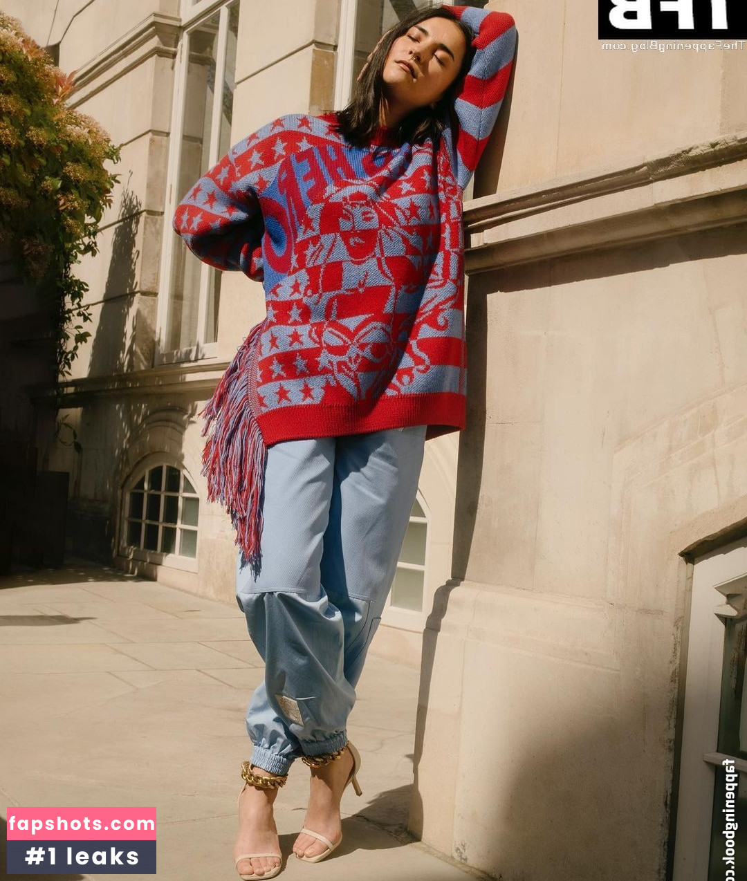 Jessie Mei Li gallery photo #2