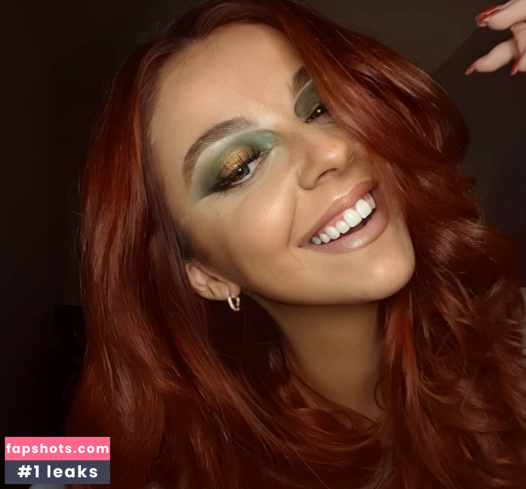 Jessie gallery photo #3