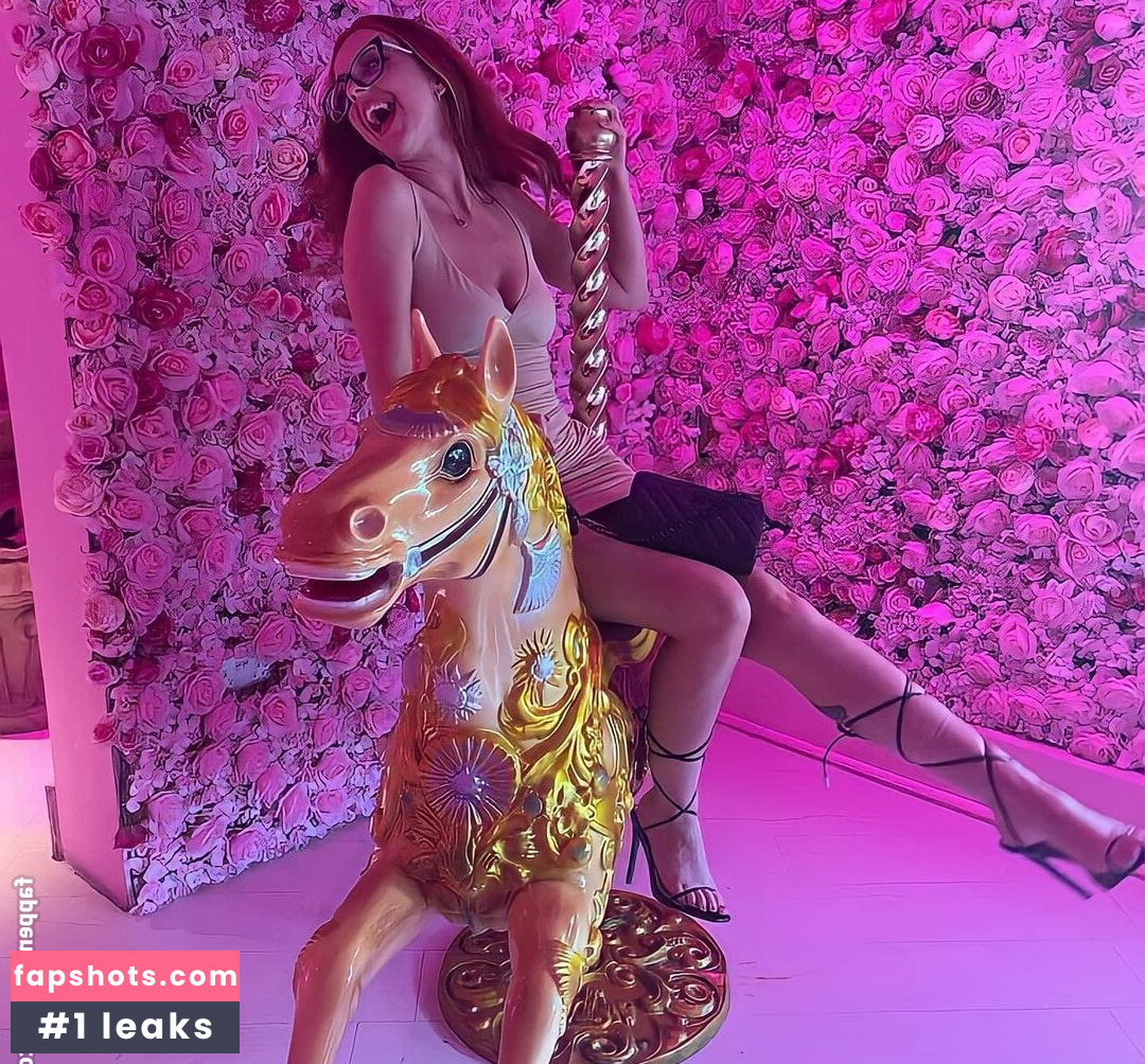 Jessie gallery photo #25