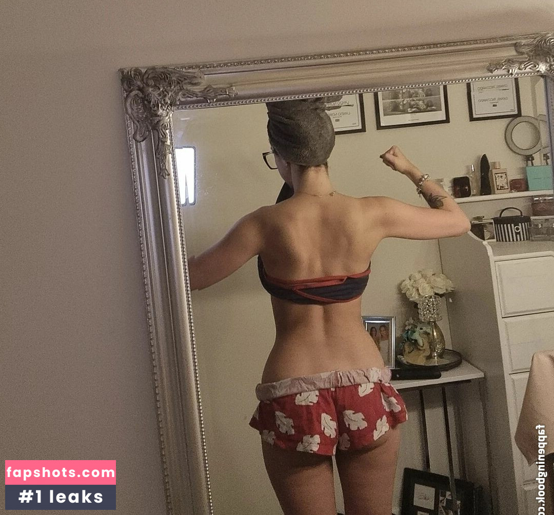 Jessie gallery photo #26