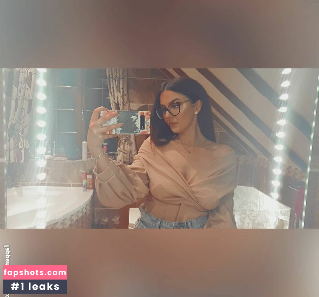 Jessie gallery photo #27