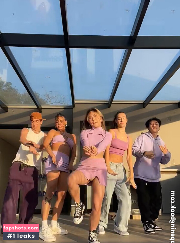 Jessie Shen gallery photo #11