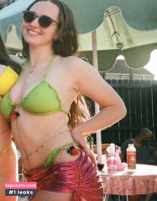 Jessie St Claire gallery photo #36