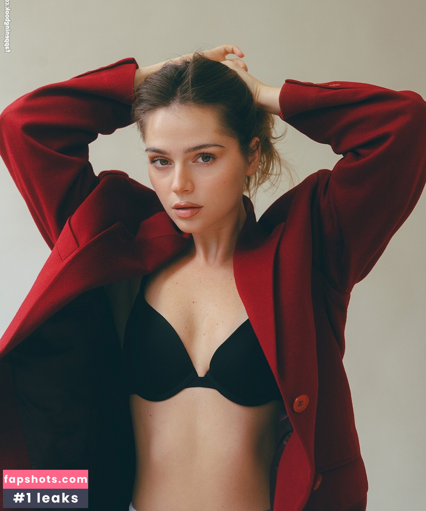 Jessy Hartel gallery photo #16