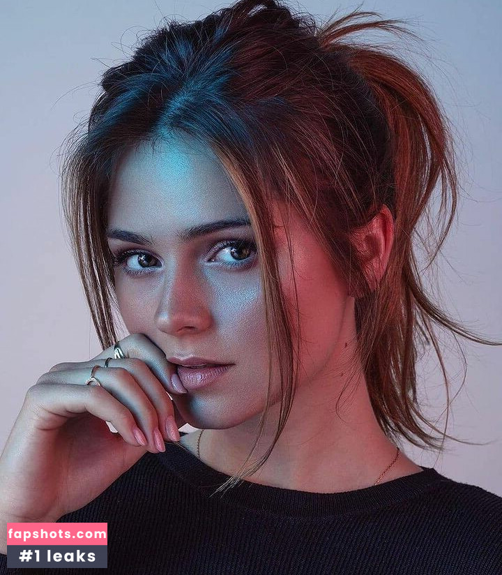 Jessy Hartel gallery photo #77
