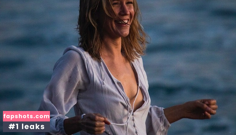 Jessy Schram gallery photo #17