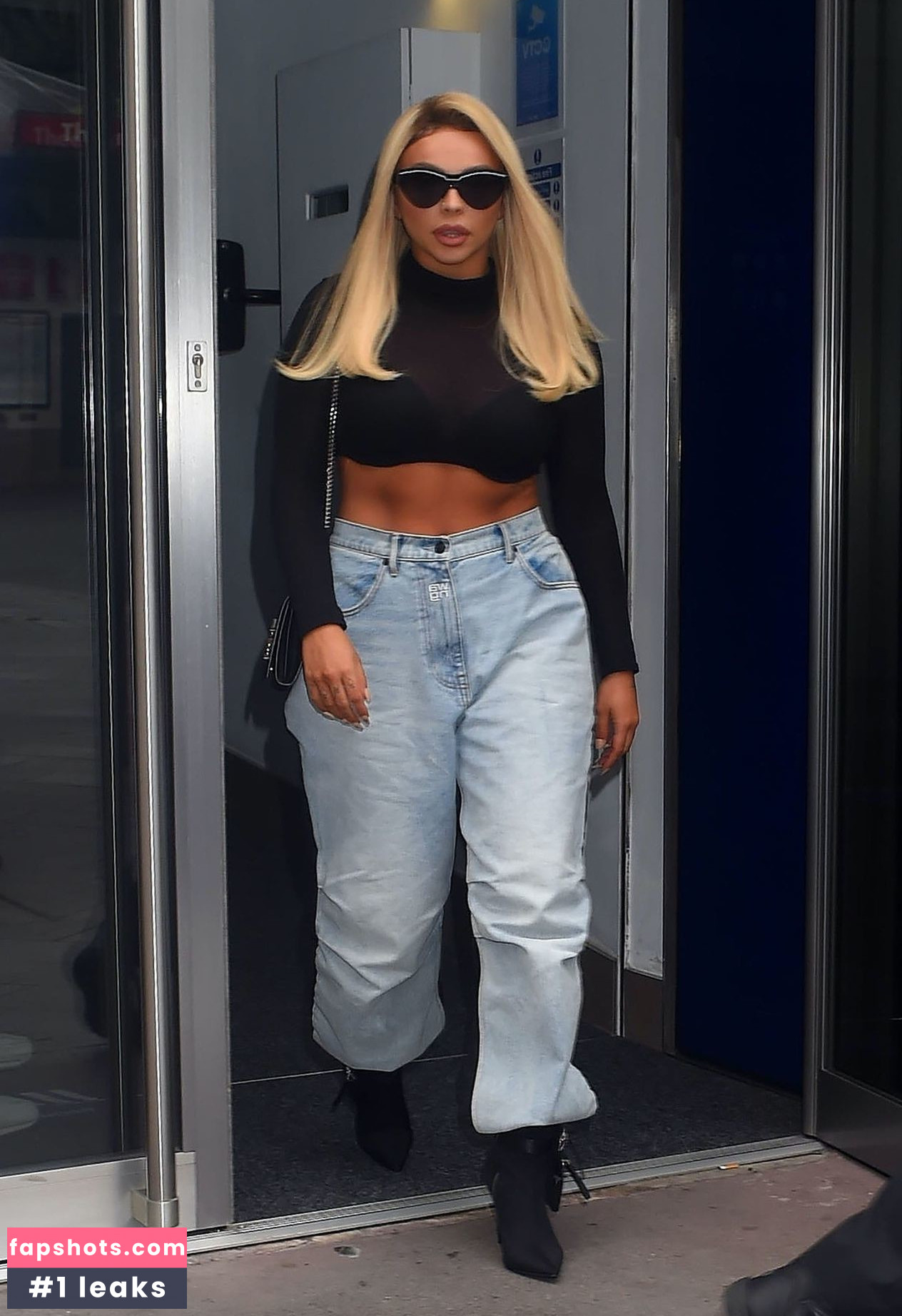 Jesy Nelson gallery photo #219