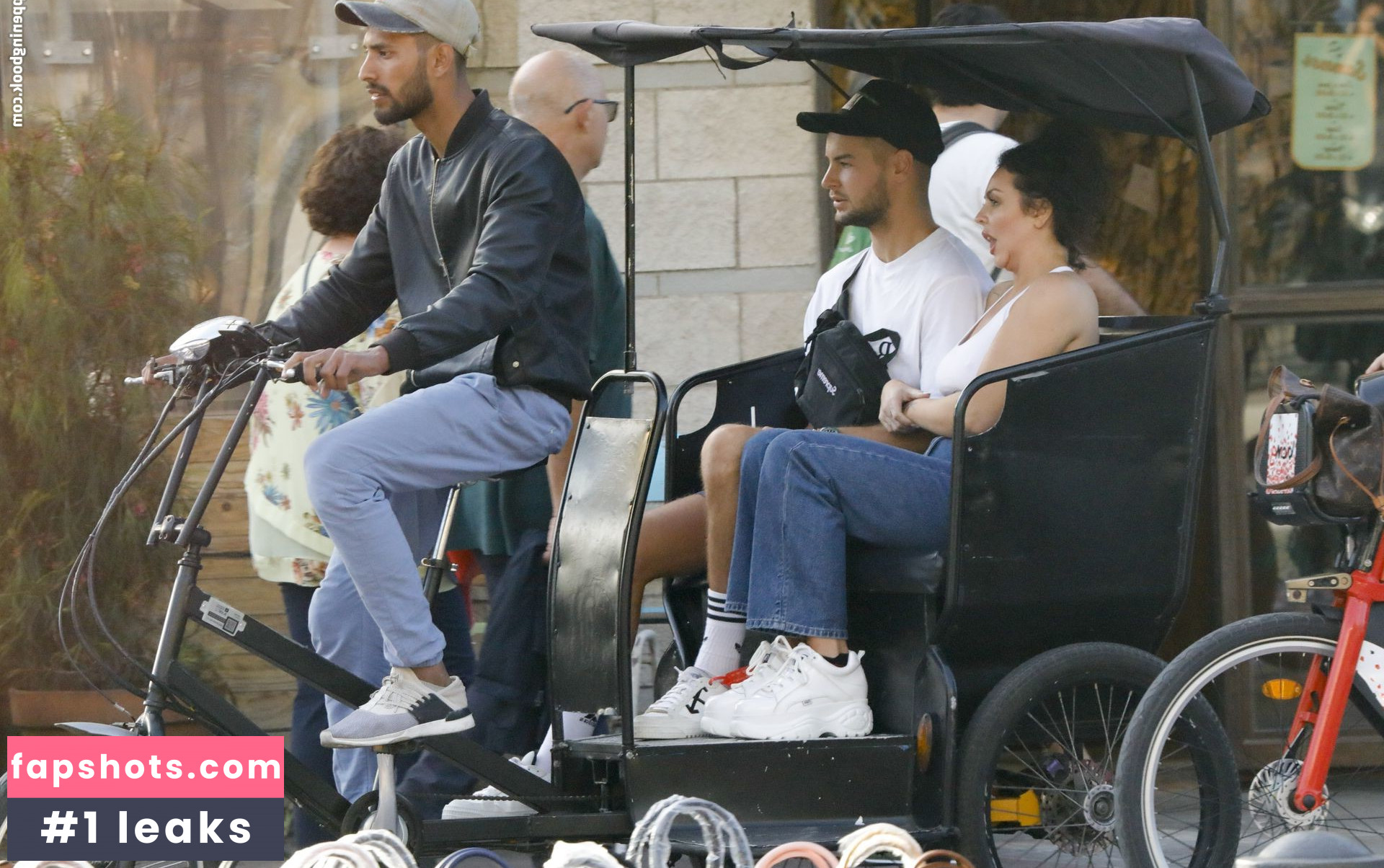 Jesy Nelson gallery photo #383