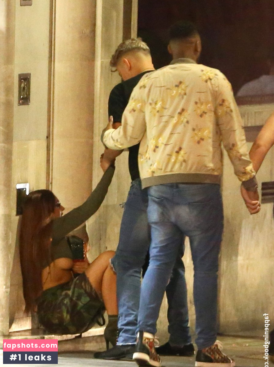 Jesy Nelson gallery photo #428