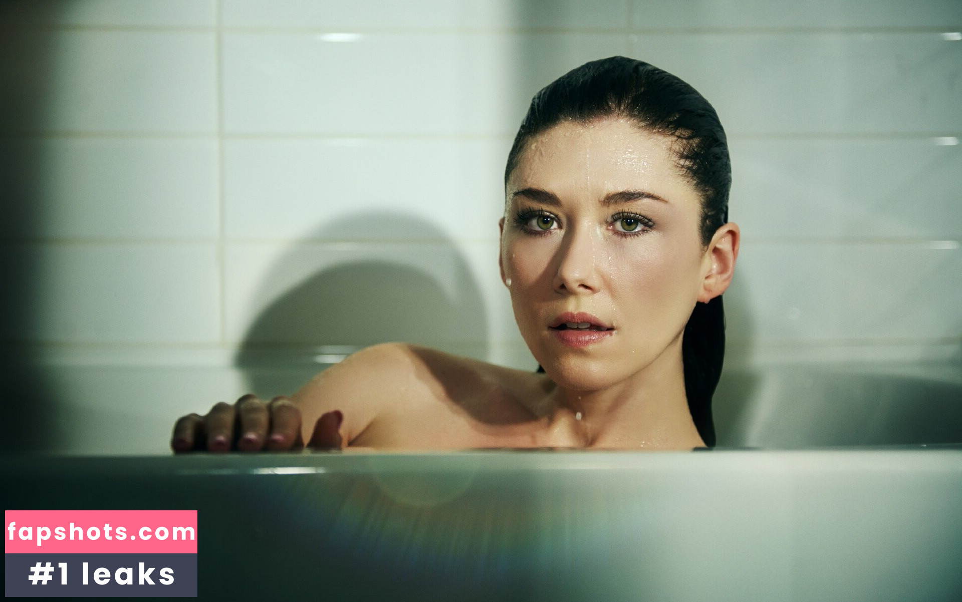 Jewel Staite gallery photo #102