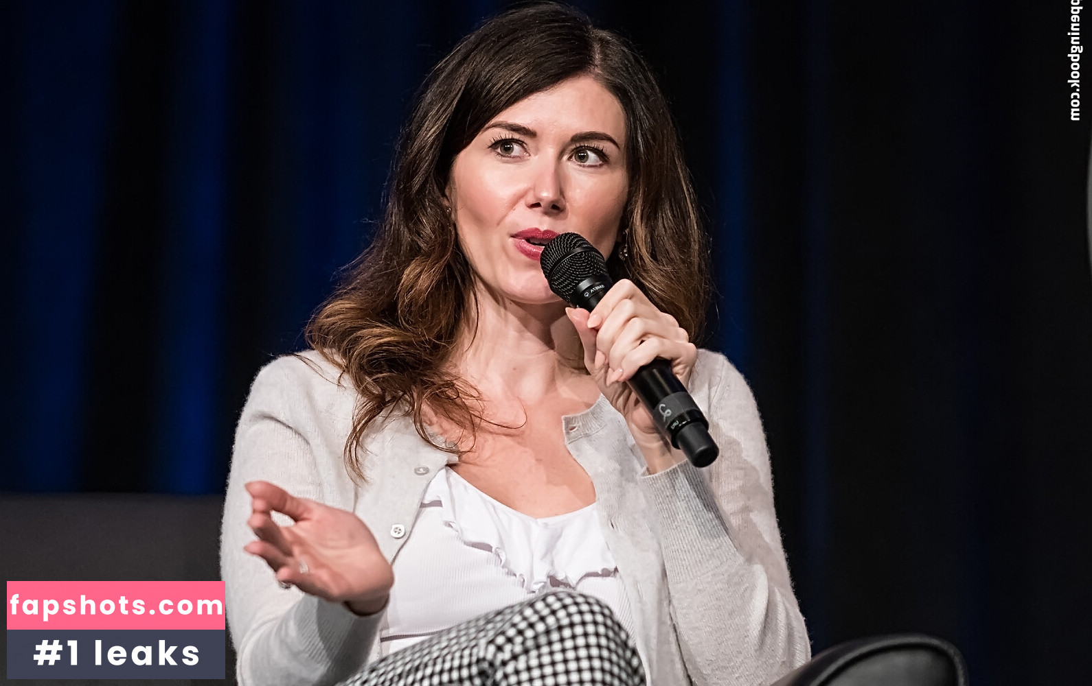 Jewel Staite gallery photo #120