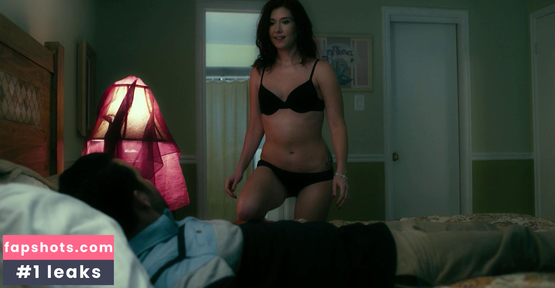 Jewel Staite gallery photo #147