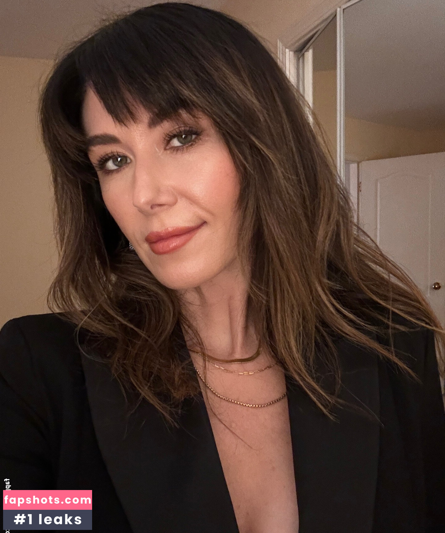 Jewel Staite gallery photo #24