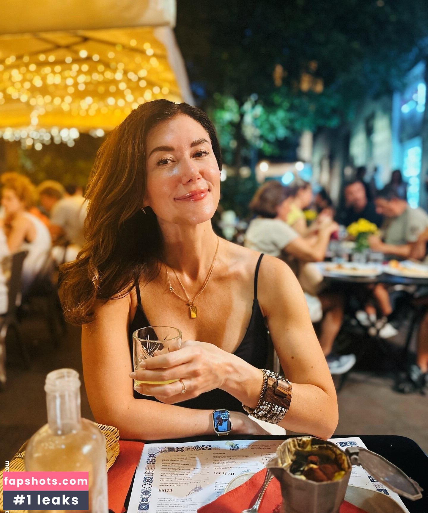 Jewel Staite gallery photo #36