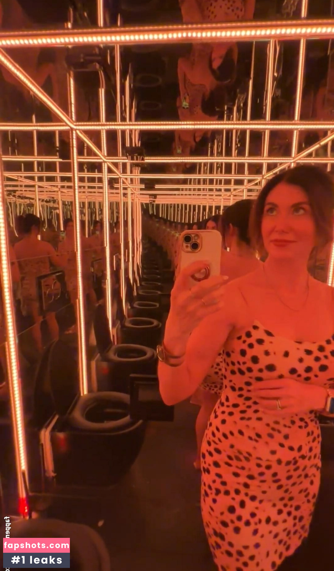 Jewel Staite gallery photo #37