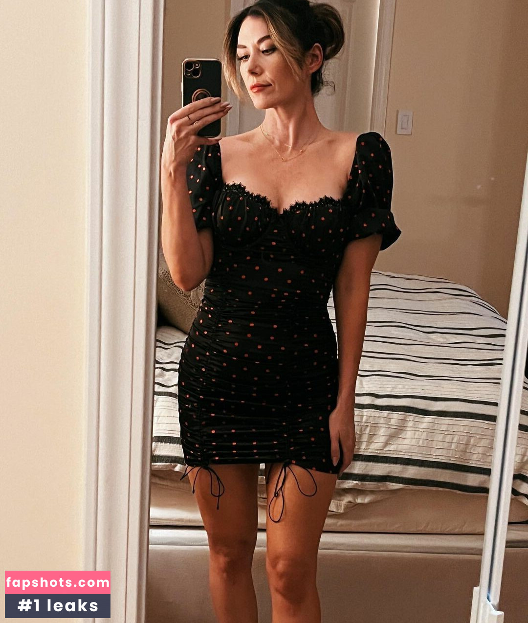 Jewel Staite gallery photo #55