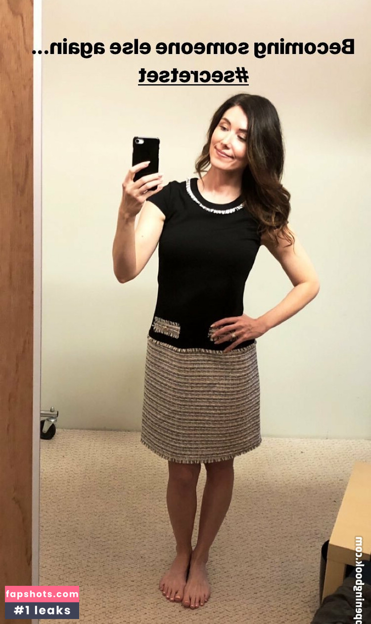 Jewel Staite gallery photo #85