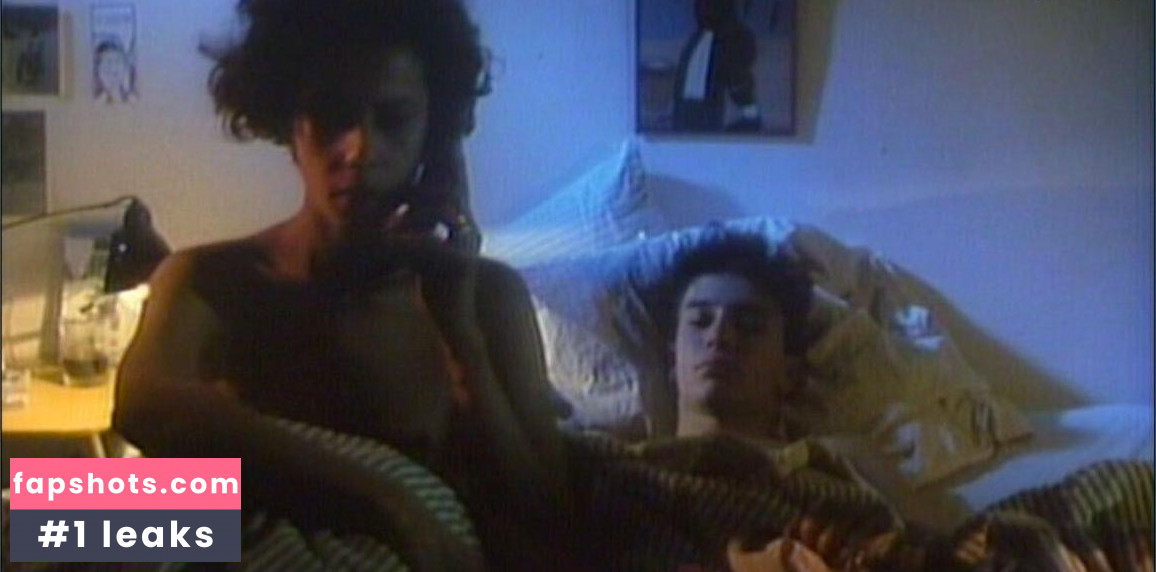 Jezabel Carpi gallery photo #2