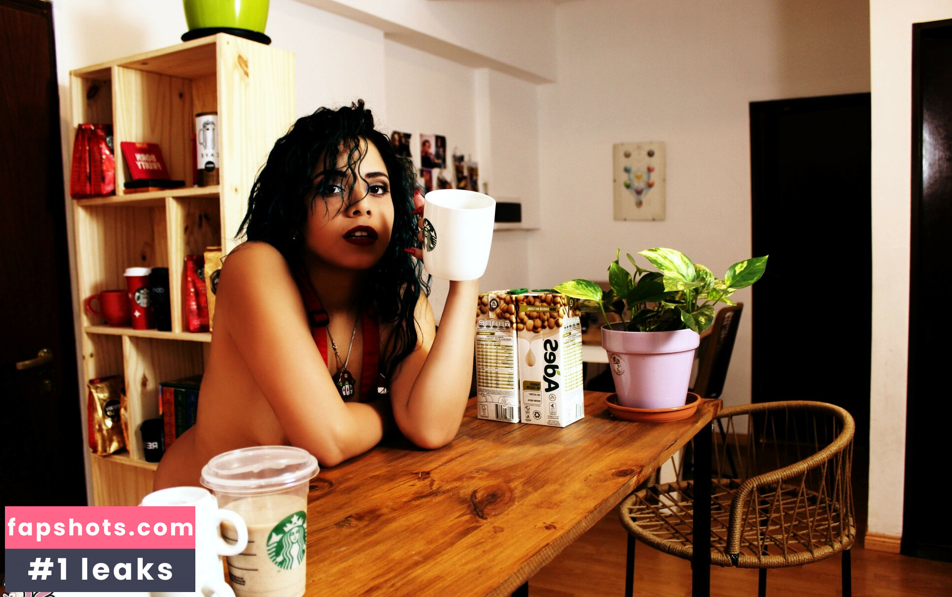 Jhosi gallery photo #7