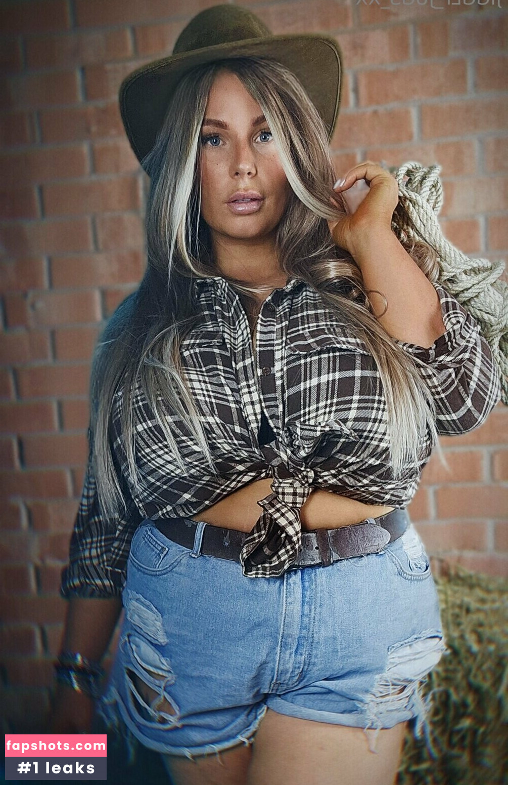 jiggly_jugs_xx Filtración Desnuda OnlyFans Foto #14 - Fapshots