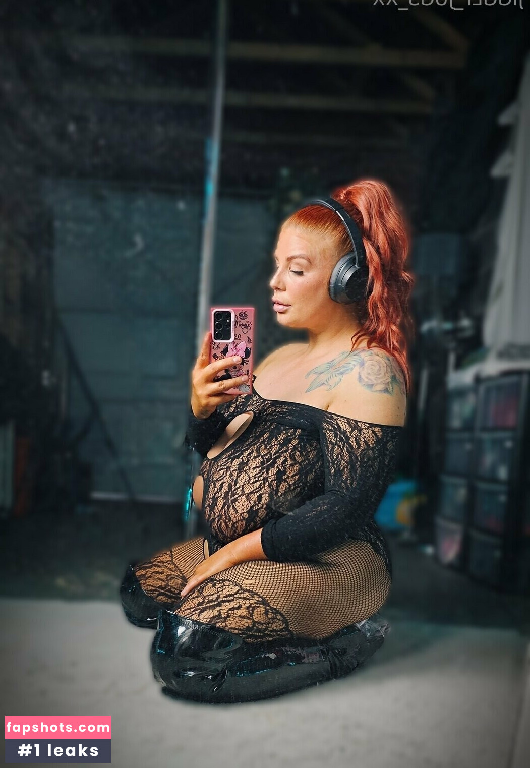 jiggly_jugs_xx nude babe gallery