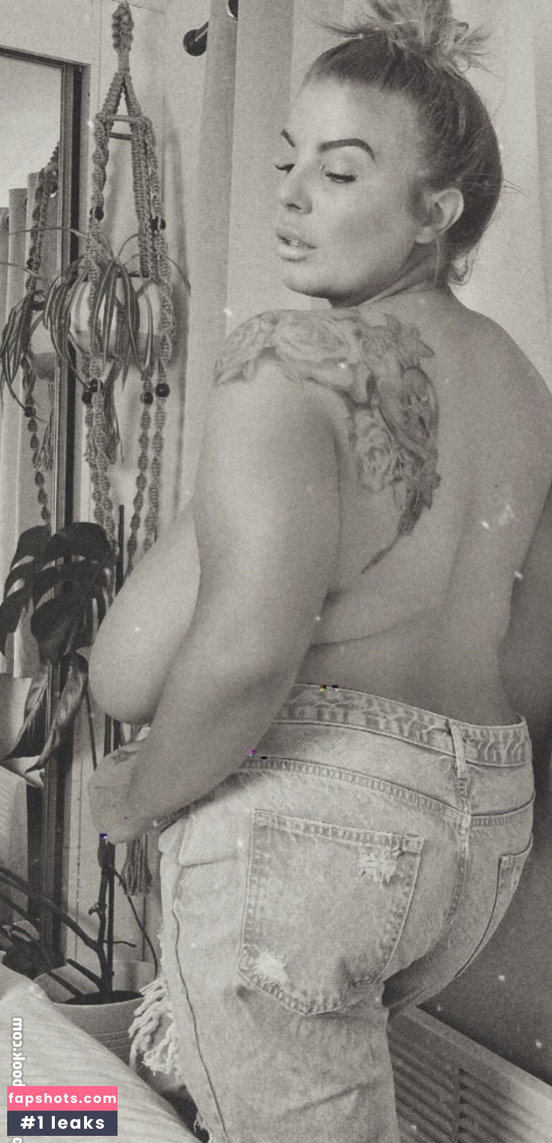 jiggly_jugs_xx Filtración Desnuda OnlyFans Foto #64 - Fapshots