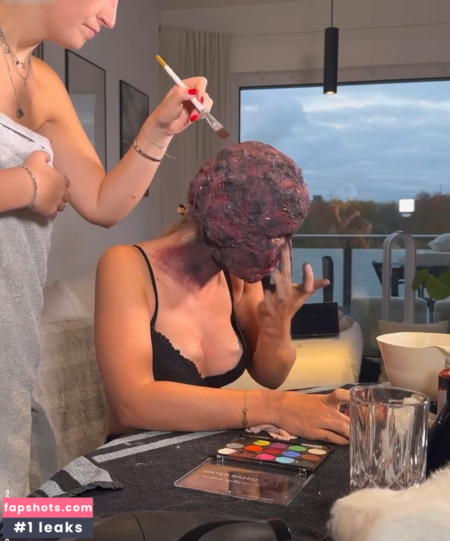 Jil Eileen Füngeling gallery photo #29