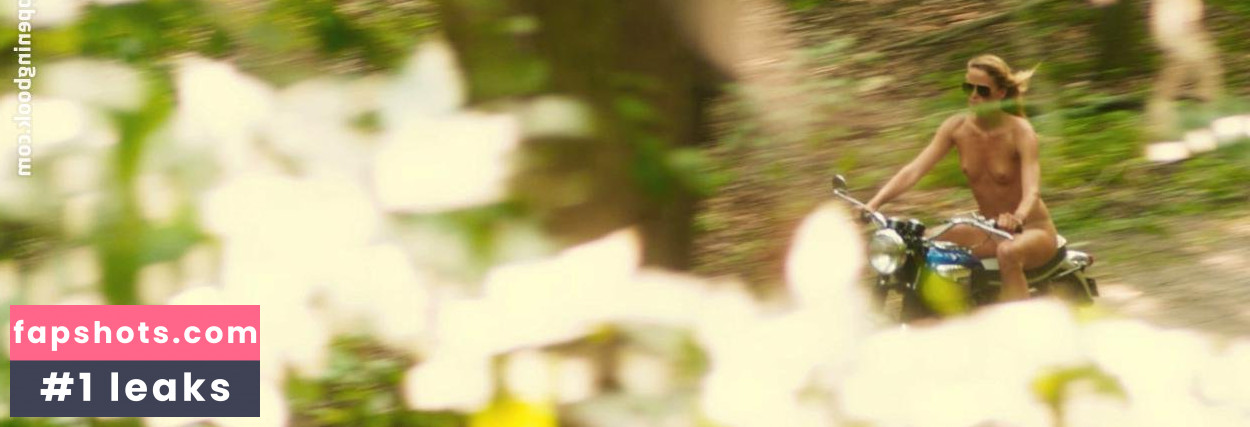 Jill De Jong nude babe gallery