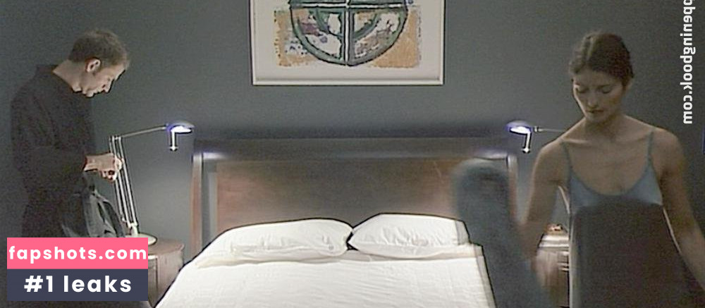 Jill Hennessy gallery photo #9