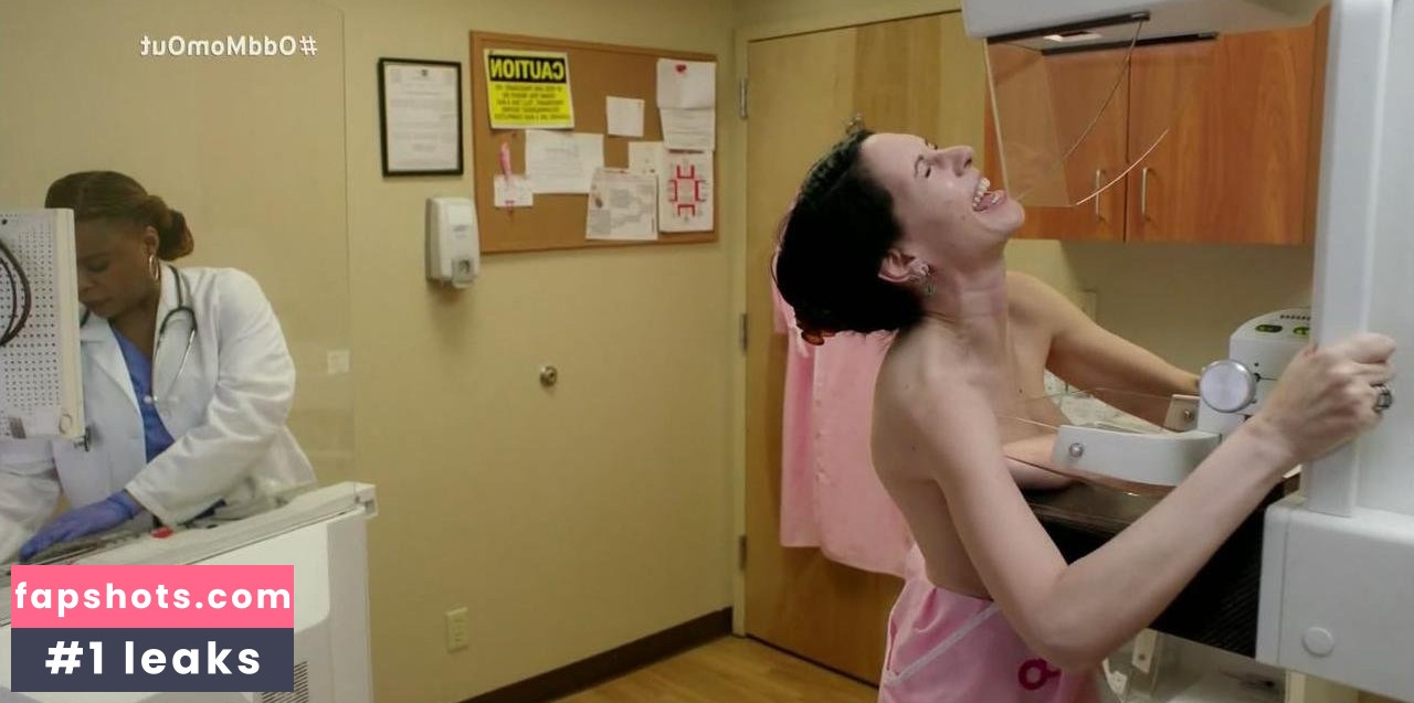 Jill Kargman gallery photo #13