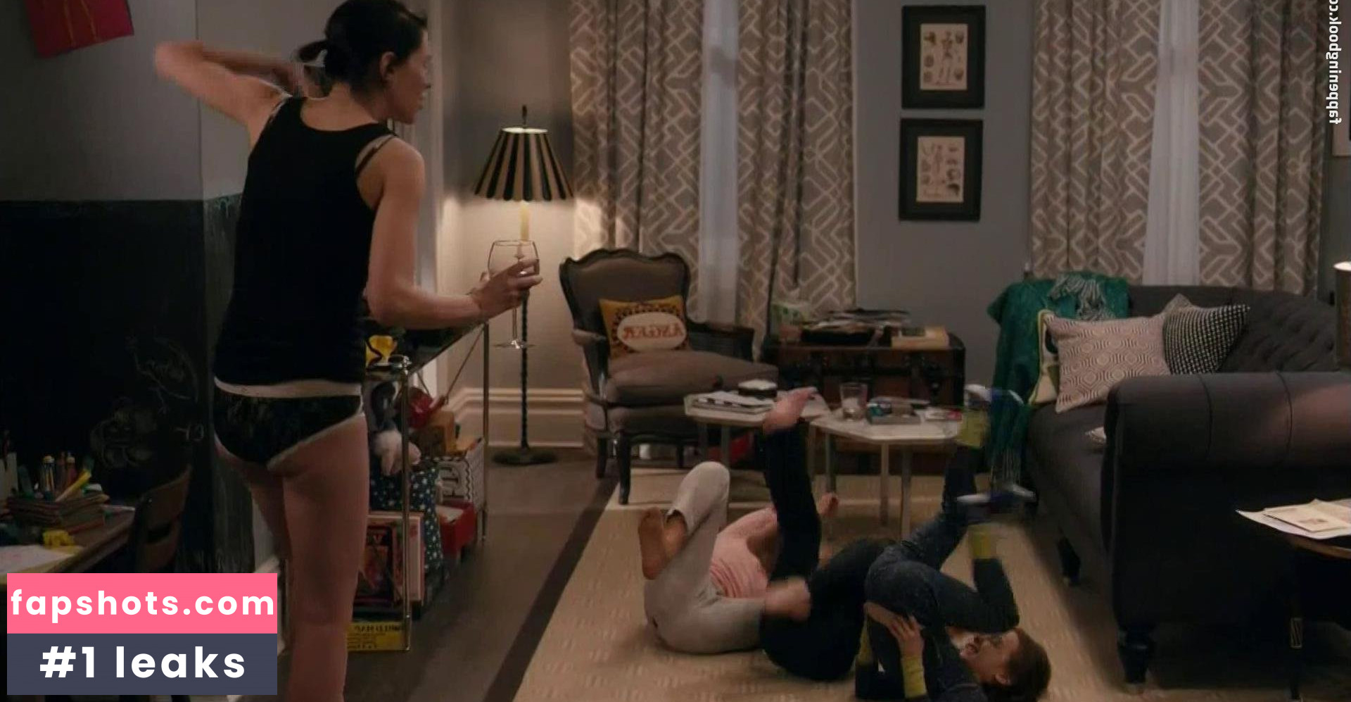 Jill Kargman gallery photo #23