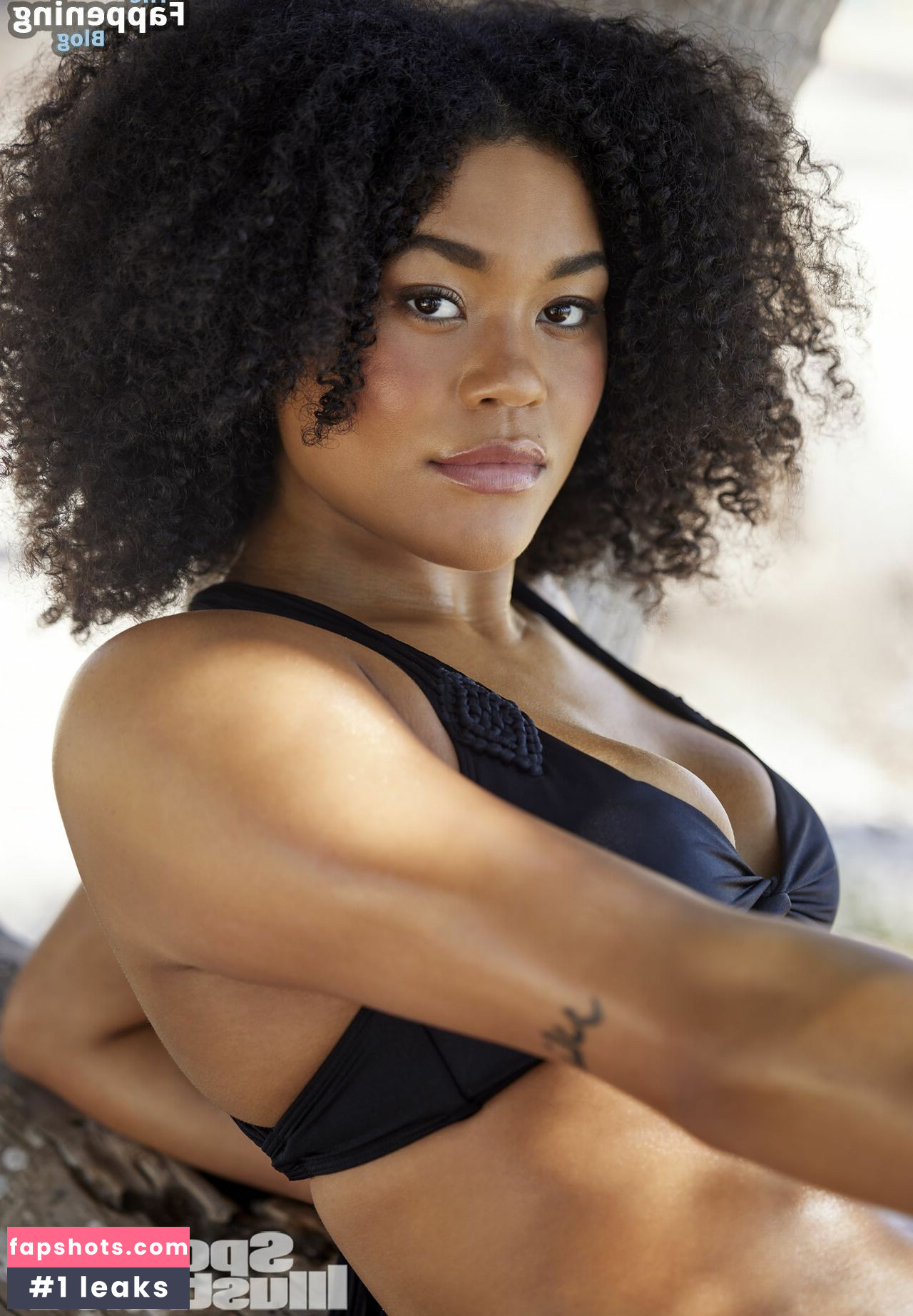 Jillian Hayes gallery photo #20