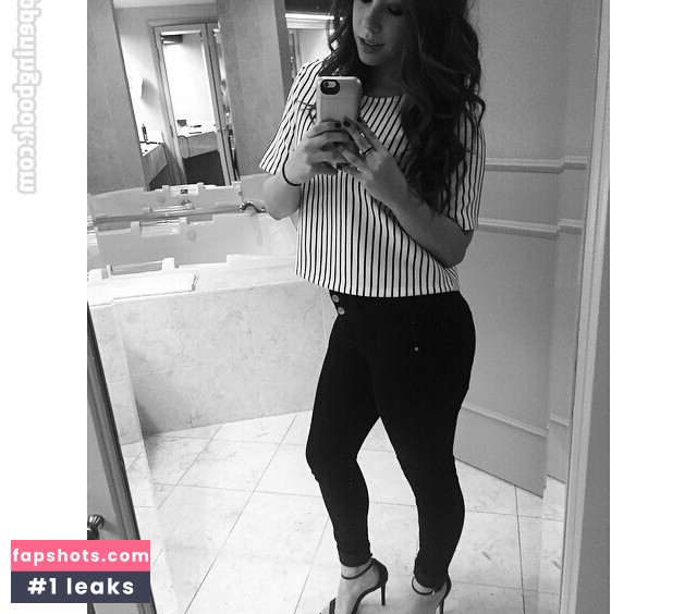 Jillian Rose Reed gallery photo #30