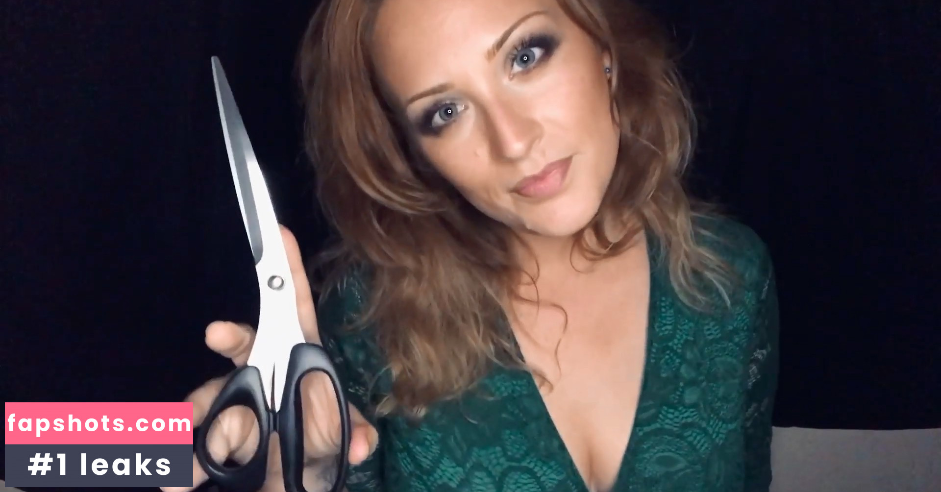 JJ ASMR gallery photo #11