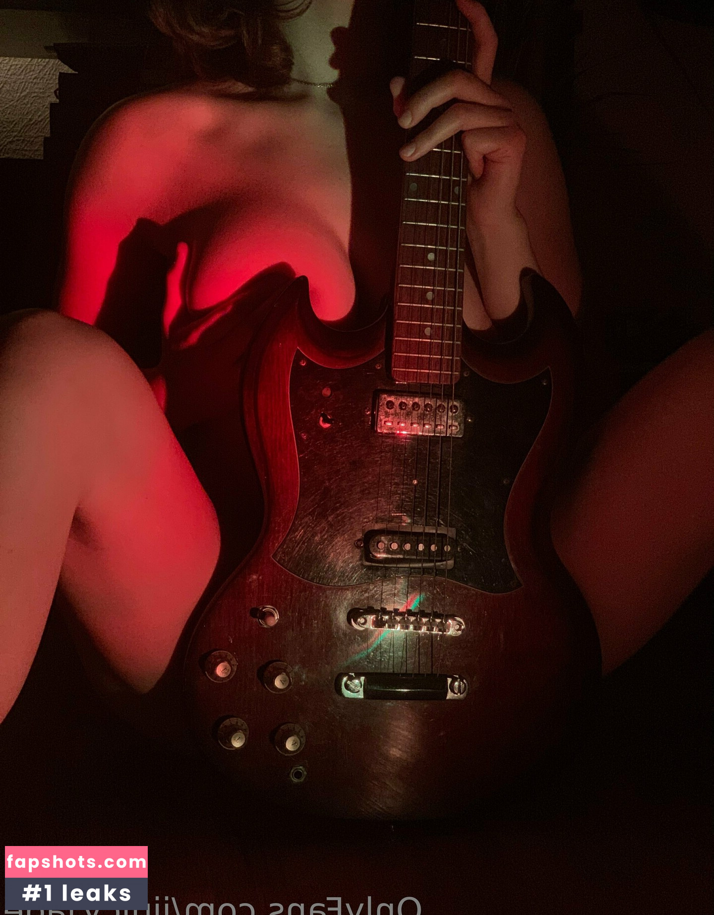 jjuicy.jade gallery photo #4