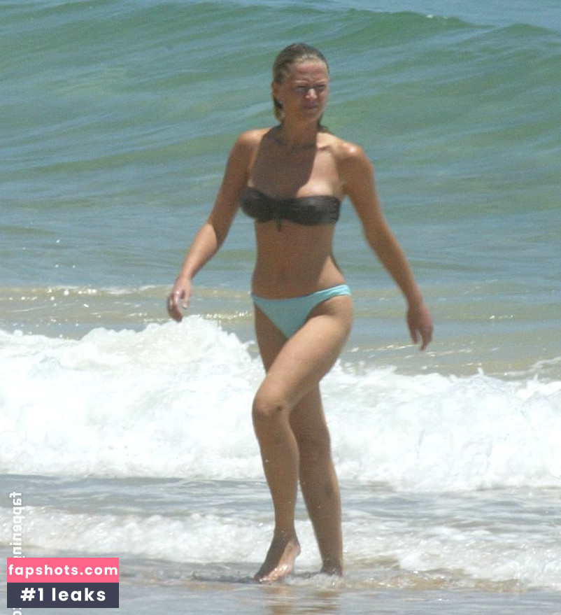 Jo Beth Taylor gallery photo #5