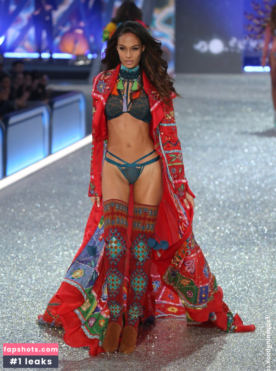 Joan Smalls Nahé úniky fotek pouze od fanoušků #185 - Fapshots