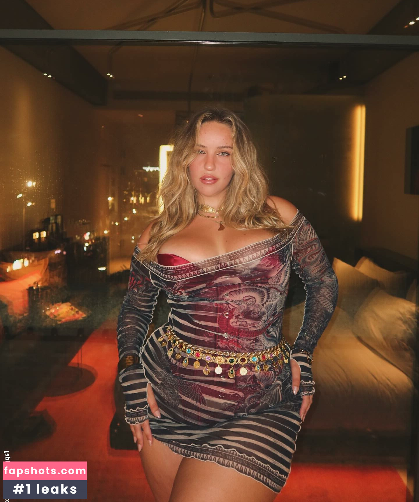 Joann Van Den Herik gallery photo #27