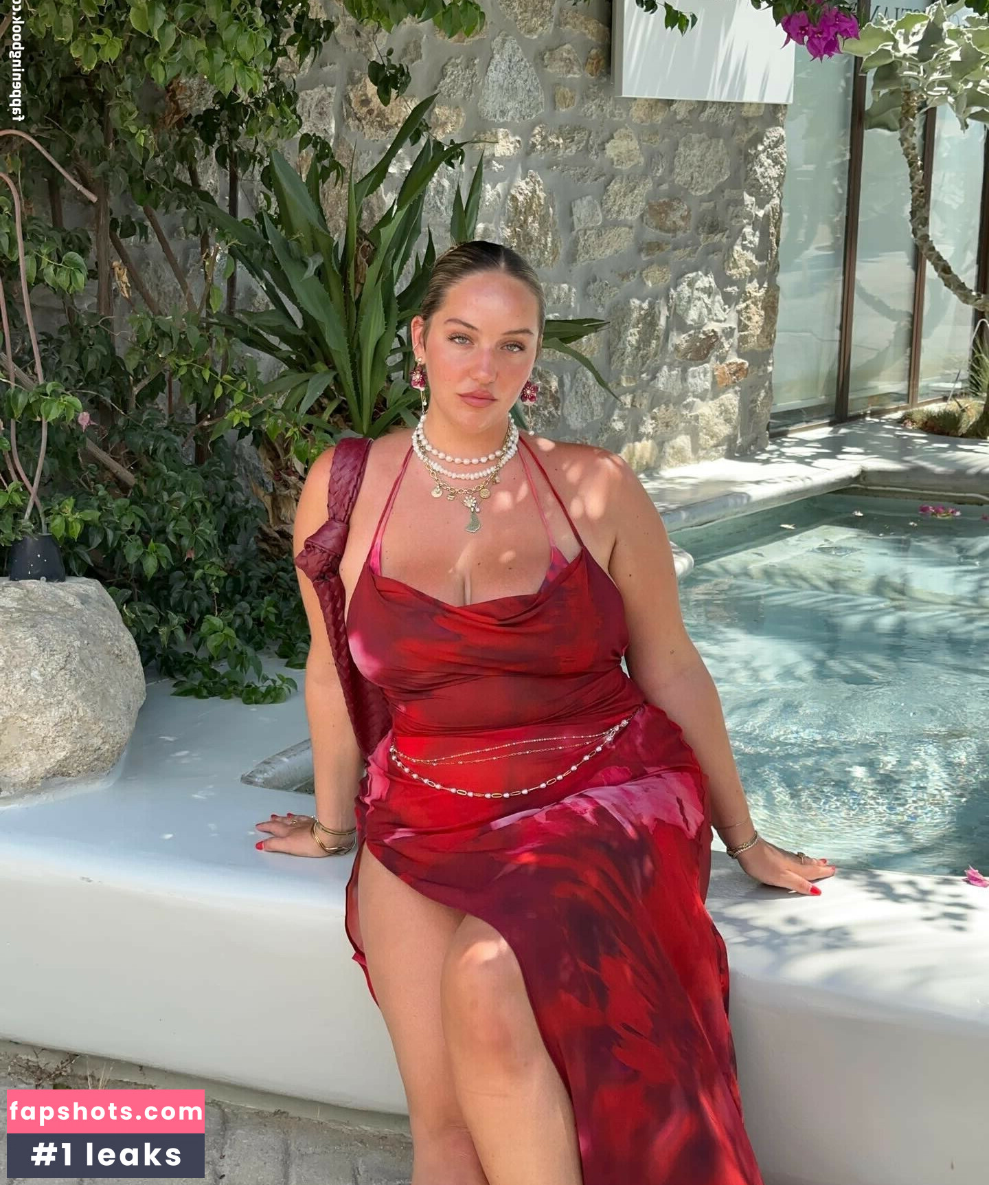 Joann Van Den Herik gallery photo #37