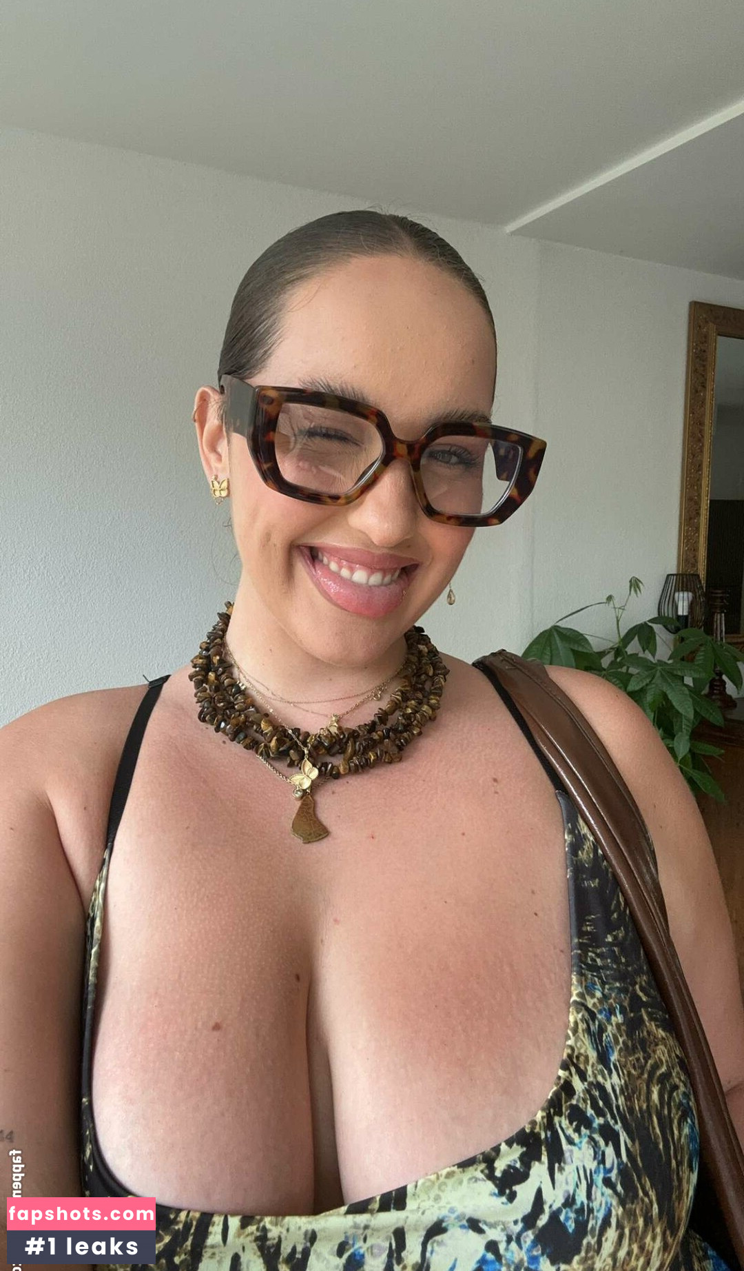 Joann Van Den Herik gallery photo #52