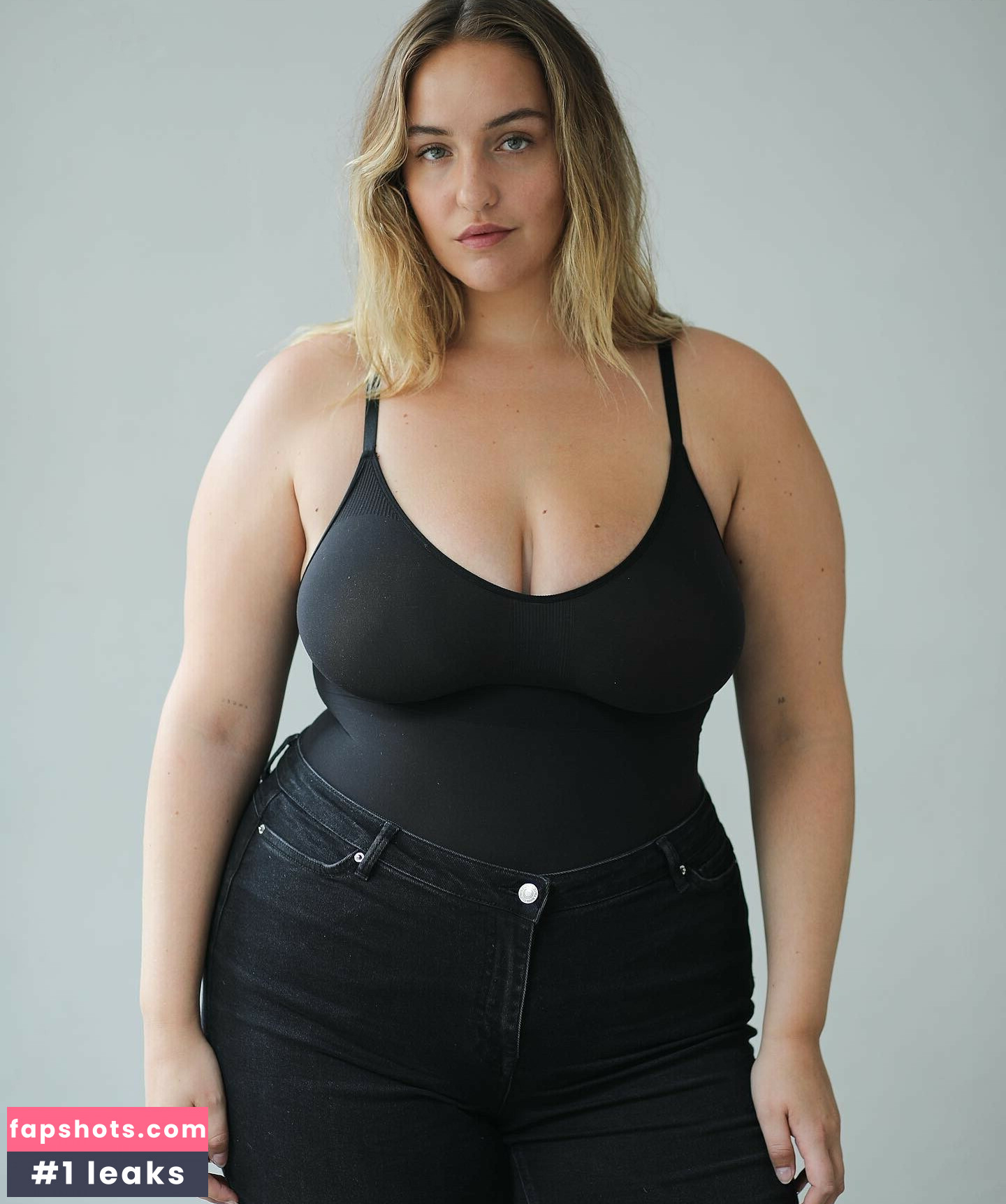 Joann Van Den Herik gallery photo #73