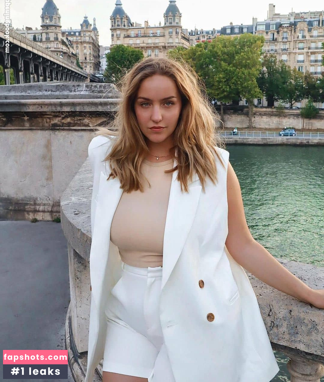 Joann Van Den Herik gallery photo #80