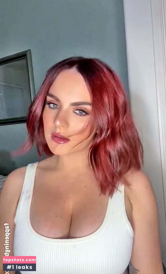 Joanna Jojo Levesque gallery photo #20