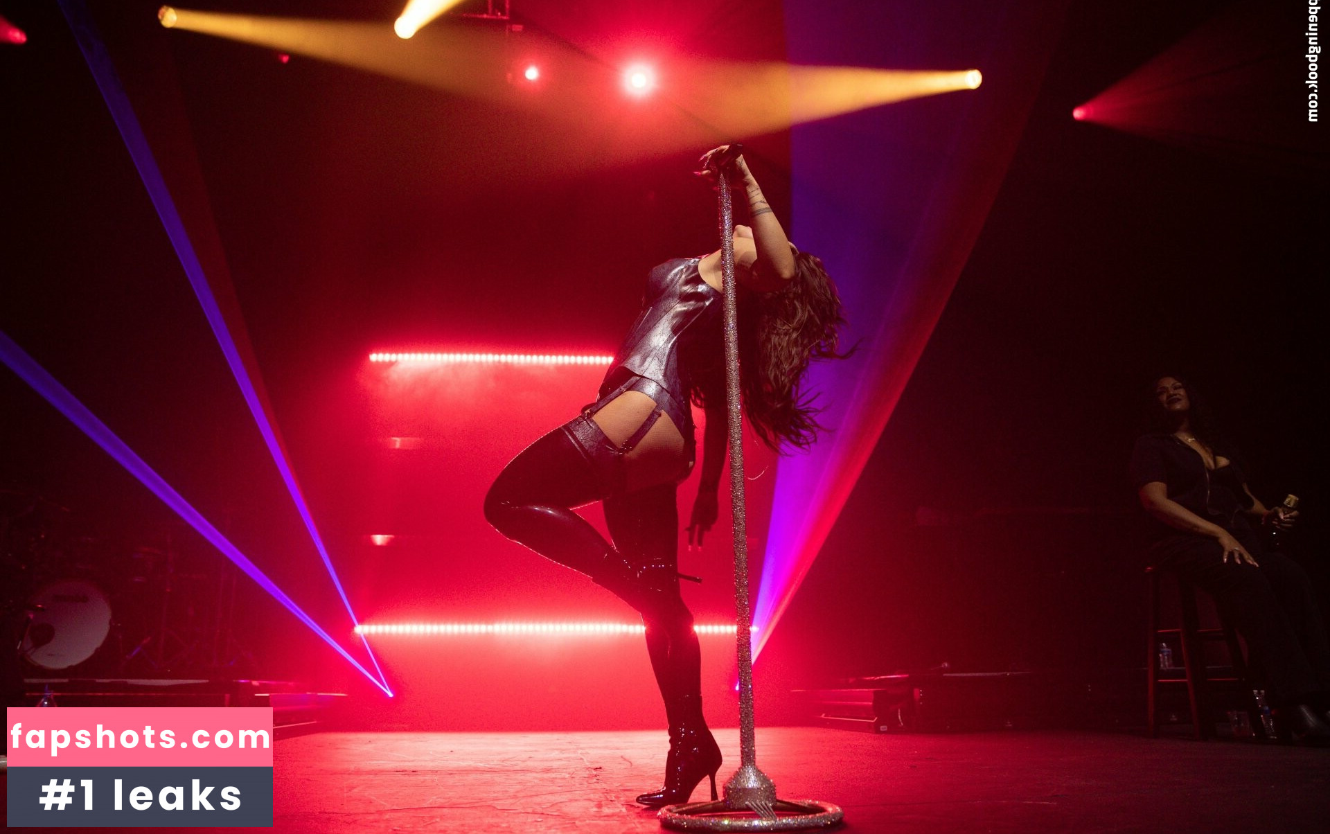 Joanna Jojo Levesque gallery photo #41