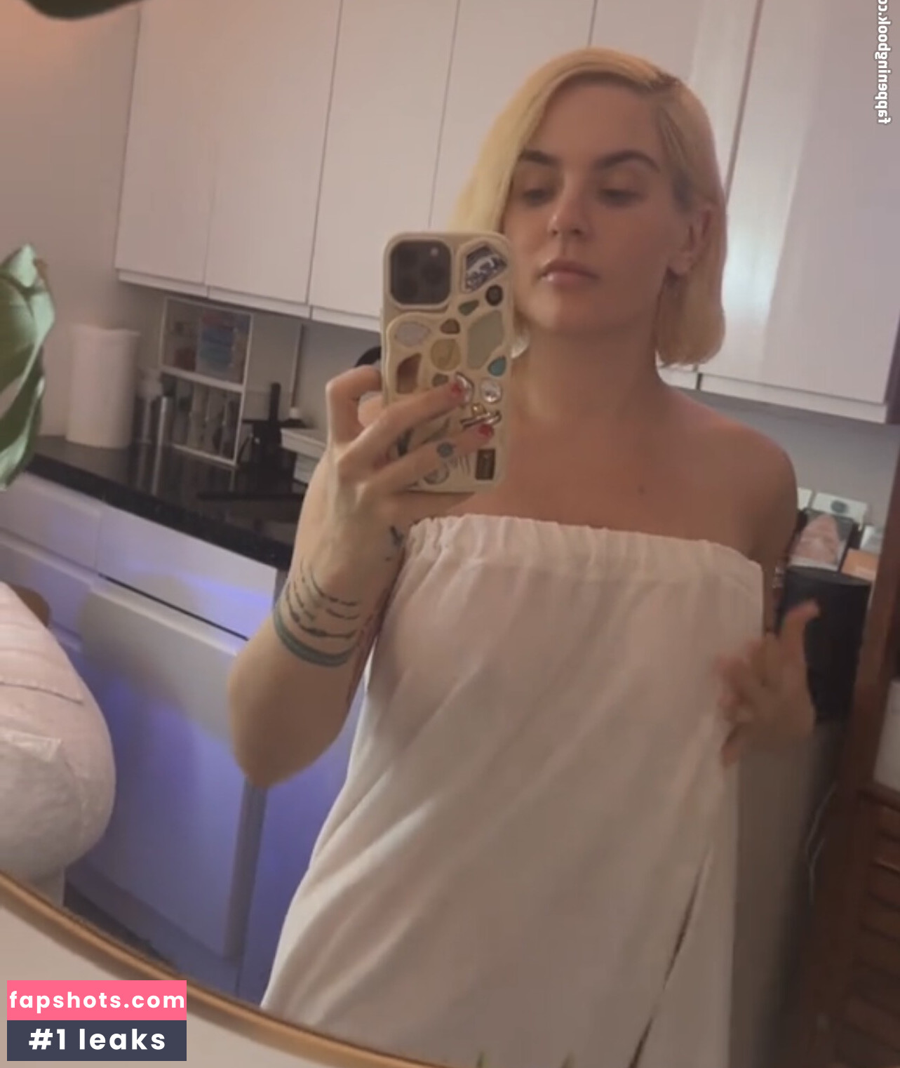 Joanna Jojo Levesque gallery photo #55